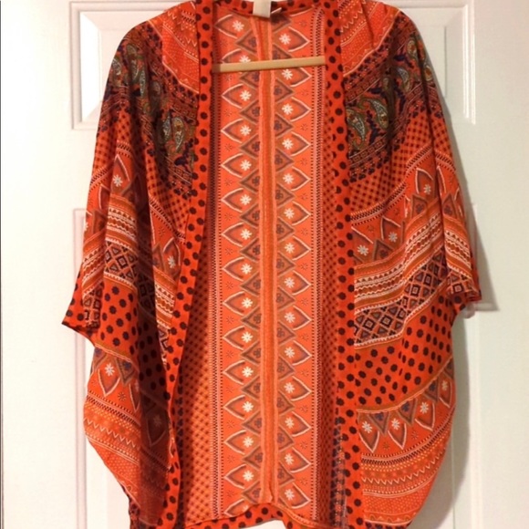 Francesca's Collections Sweaters - Francesca's Bird Cage sheer orange Paisley boho open front top batwing kimono